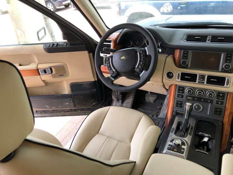 ריפודים לרכב ריינג' רובר