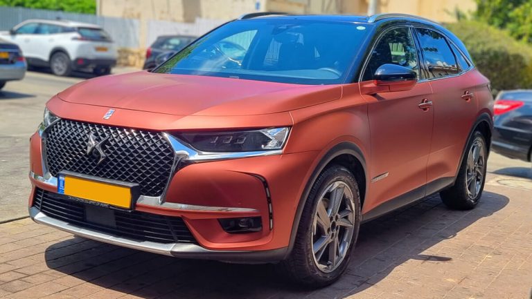 ציפוי כרום אדום לרכב